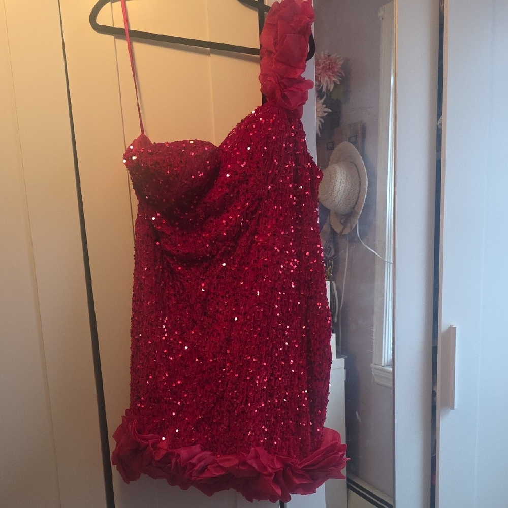 Red Sequin One-Shoulder Dress